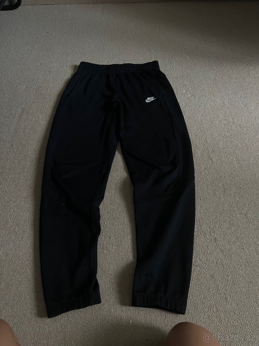 Nike tech fleece tepláky