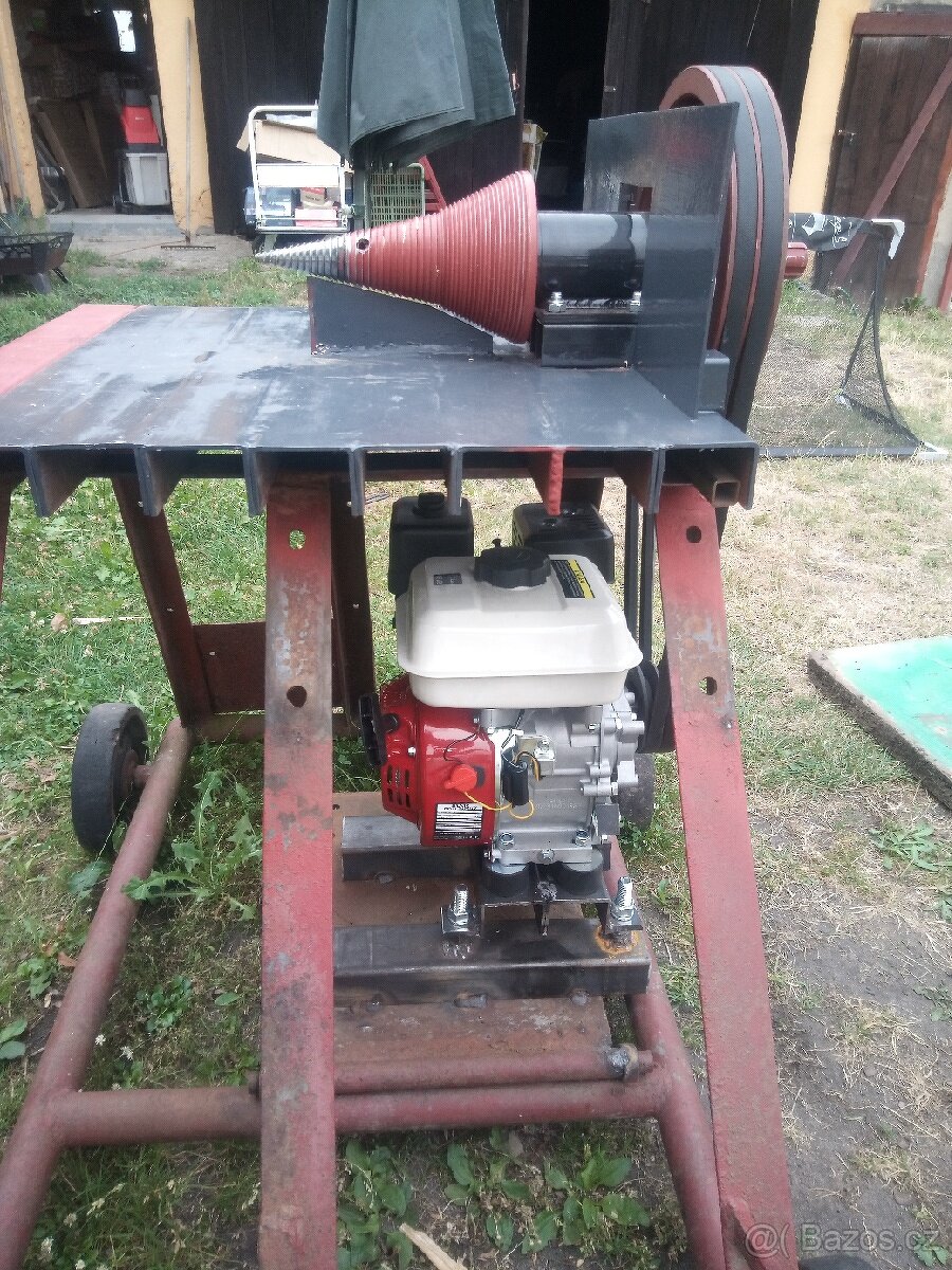 Motorova štípačka
