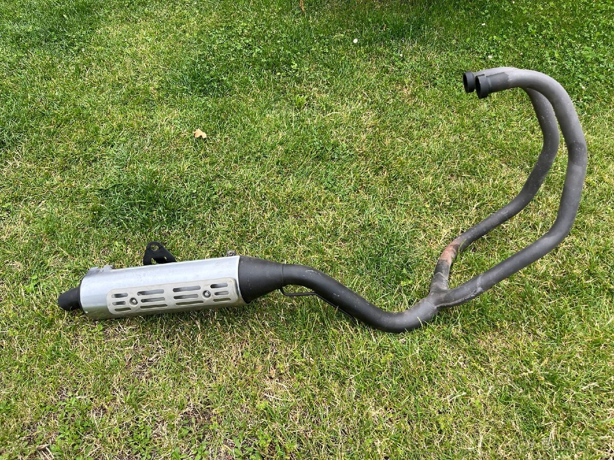Výfuk Kawasaki KLE