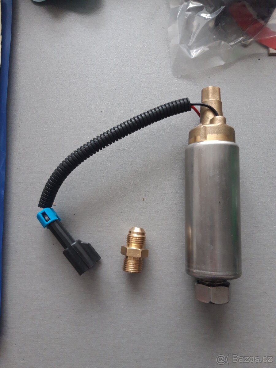 Dopravní benzínové čerpadlo pumpa Mercruiser