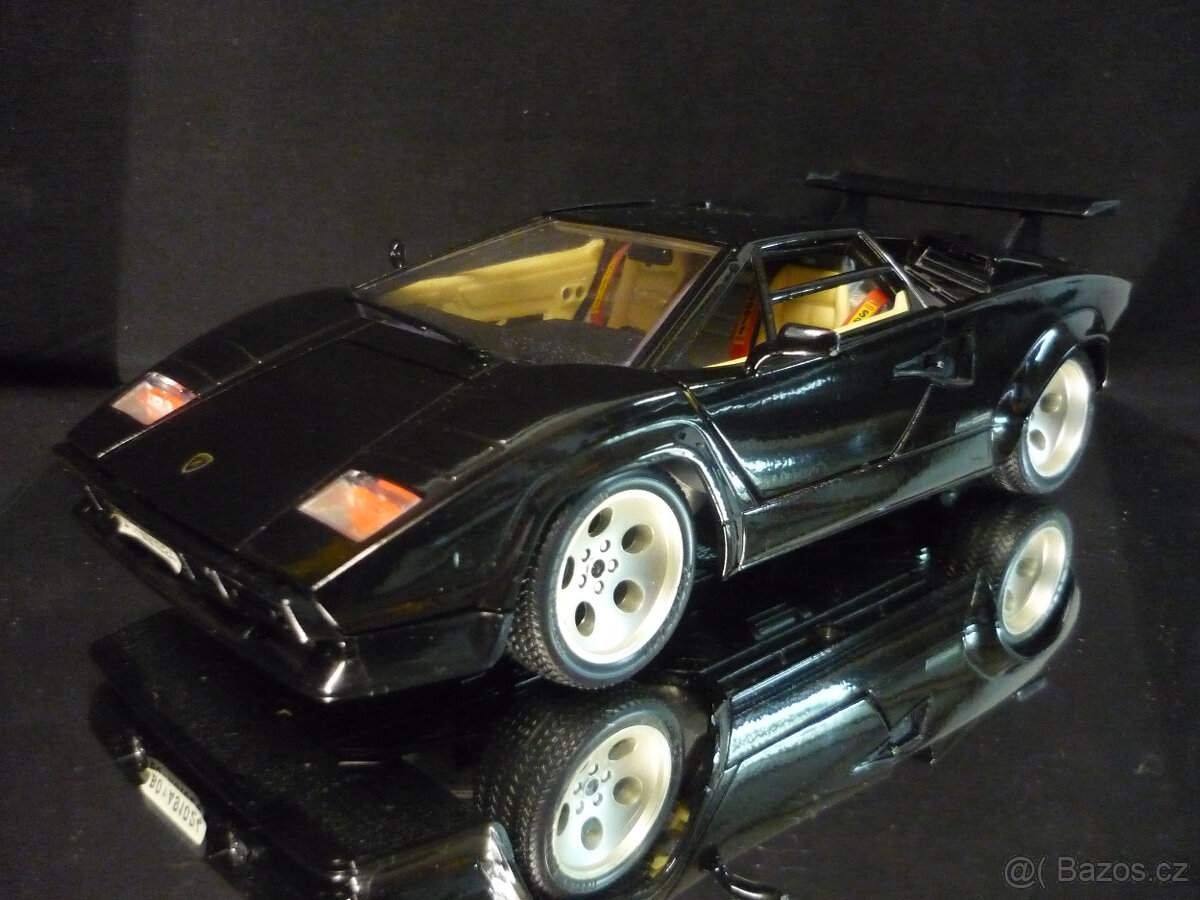 Lamborghini Countach Bburago 1/18