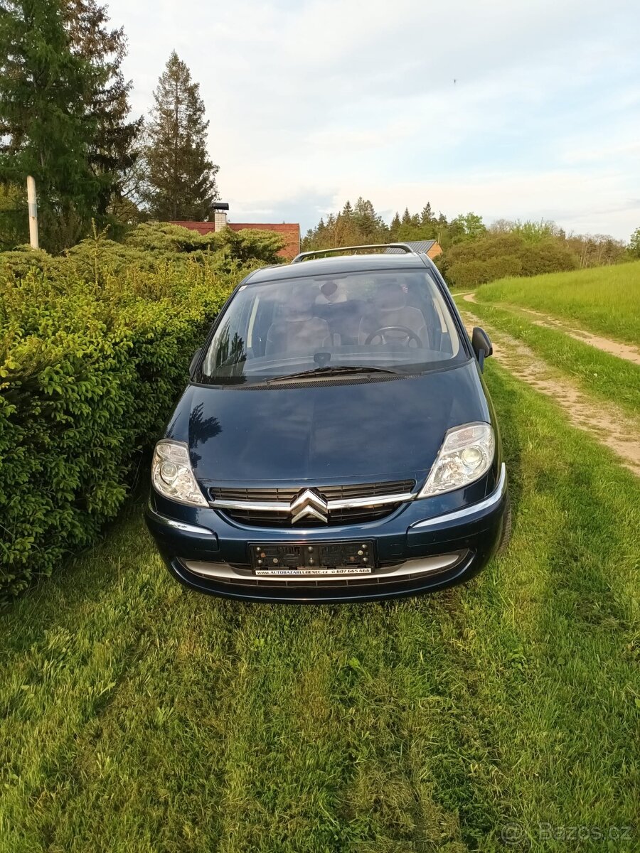 Citroën C8 jako celek náhradních dílů