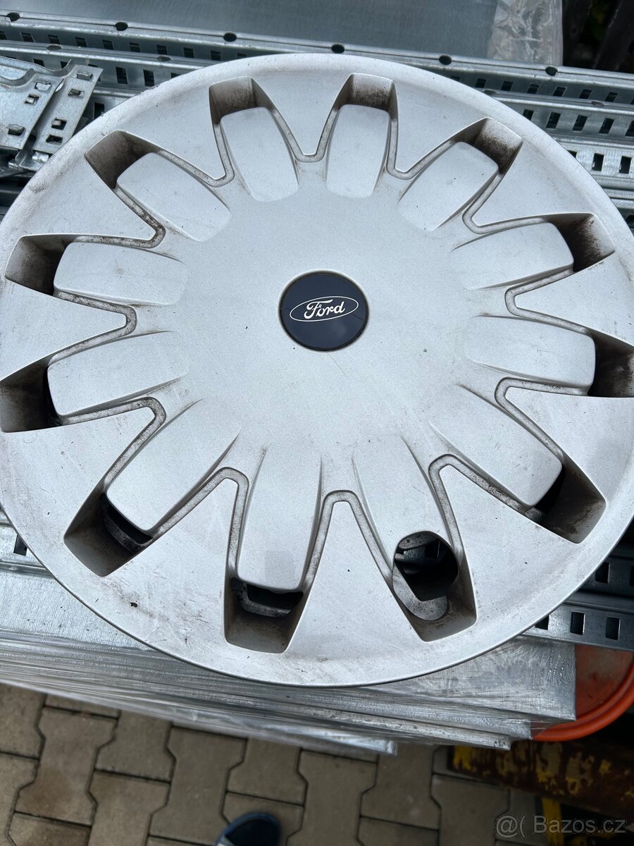 Ford poklice