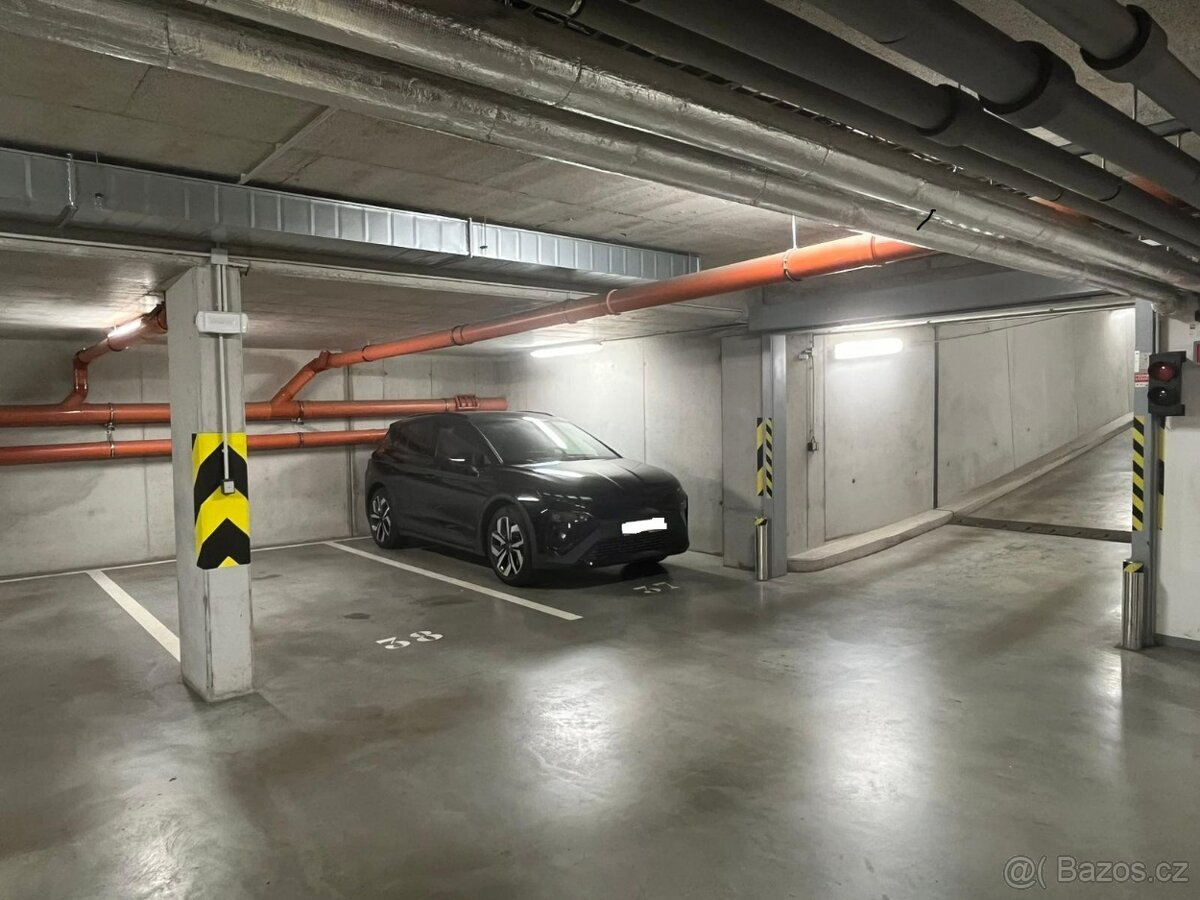 pronájem GARÁŽOVÉ STÁNÍ