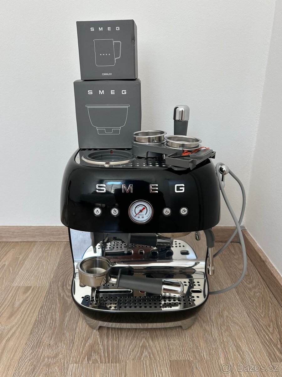 Smeg pákový kávovar
