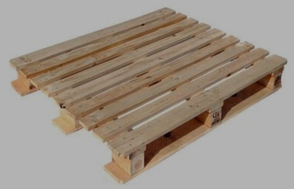 Shaním dřevěné palety CP1