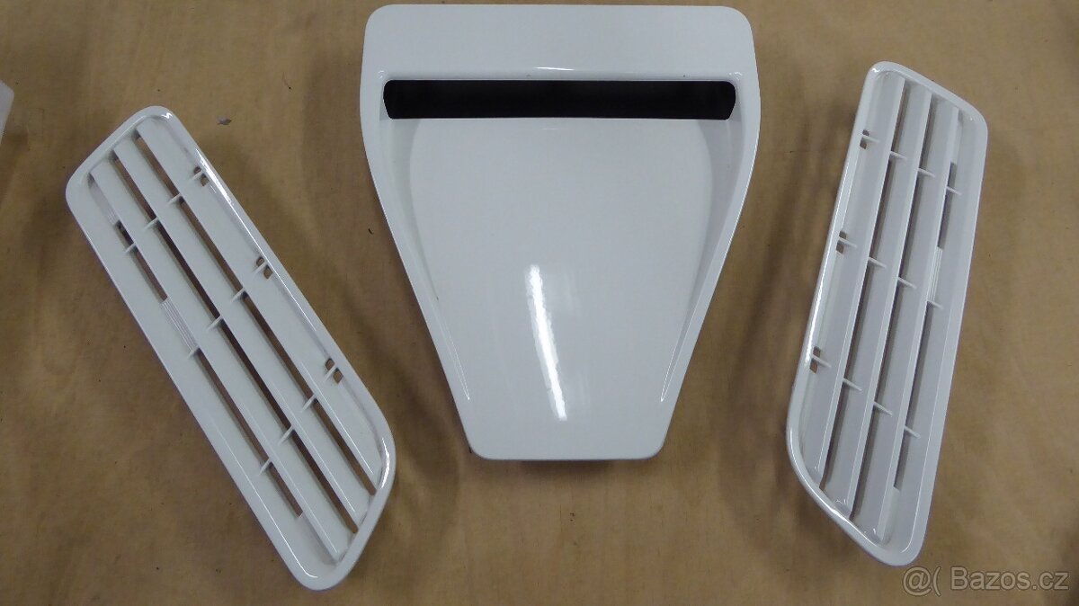 Mitsubishi Lancer EVO X mřížky kapoty