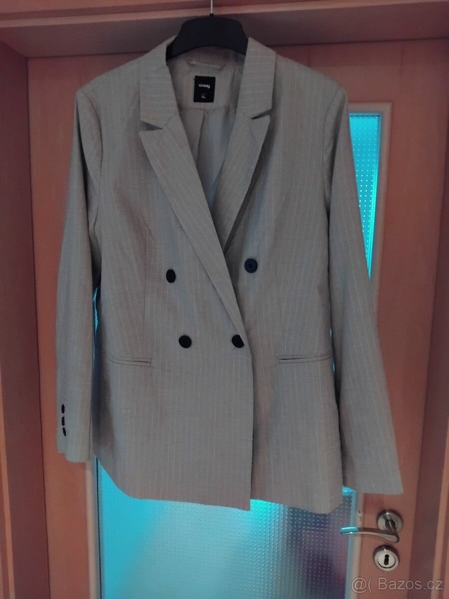 Béžové sako vel.XL
