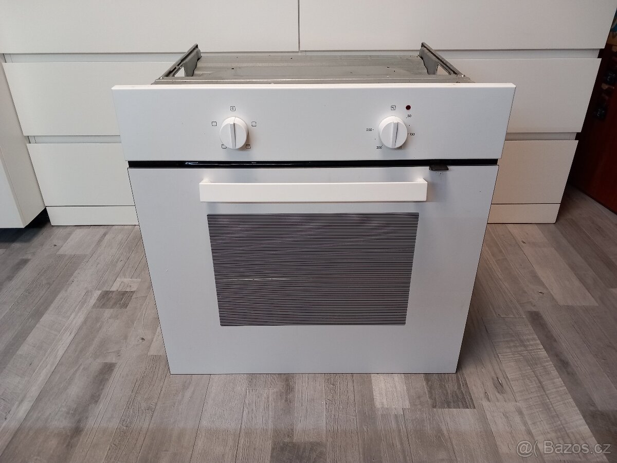 Vestavěná trouba Lagan