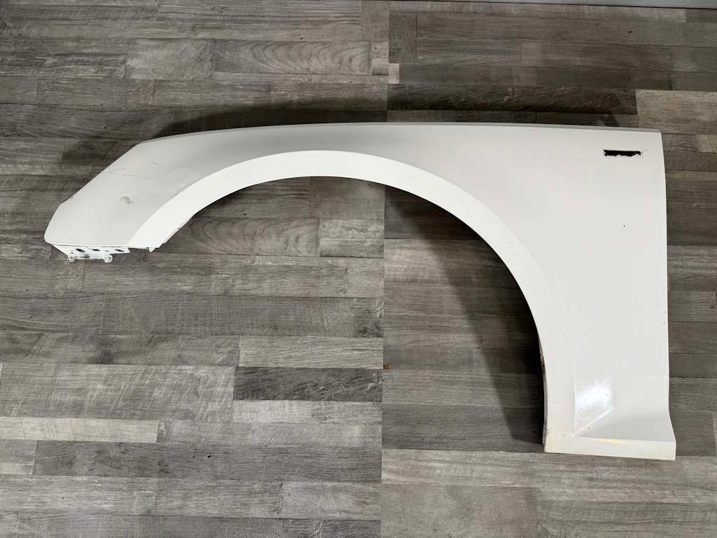 AUDI A4 B9 FACELIFT - 8W - 2020-2024 - blatník LP