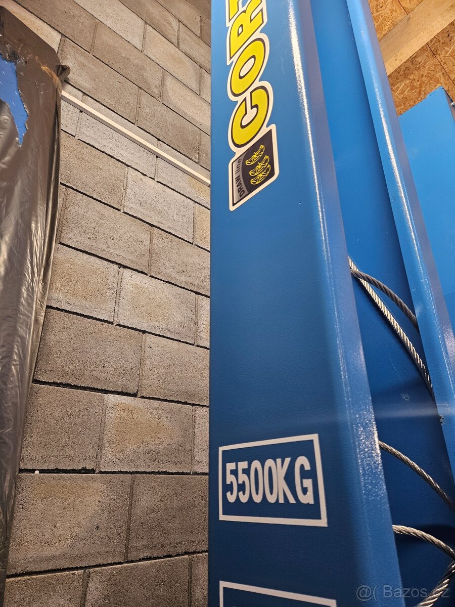 Dvousloupový dílenský zvedák, nosnost 5500KG