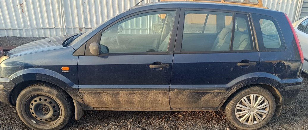 ND z Ford Fusion 1388.cm3 59.kw benzín r.v.2004 (RP)