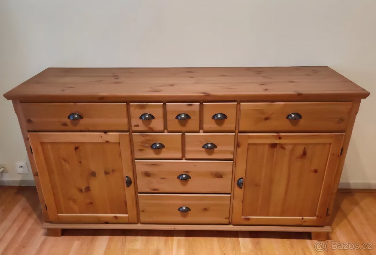 MASIV KOMODA- PŘÍBORNÍK