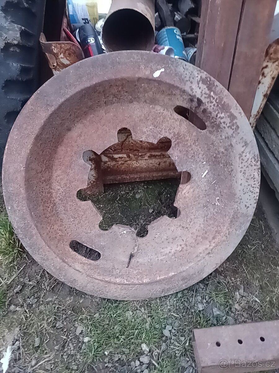 Závaží Zetor 50 super