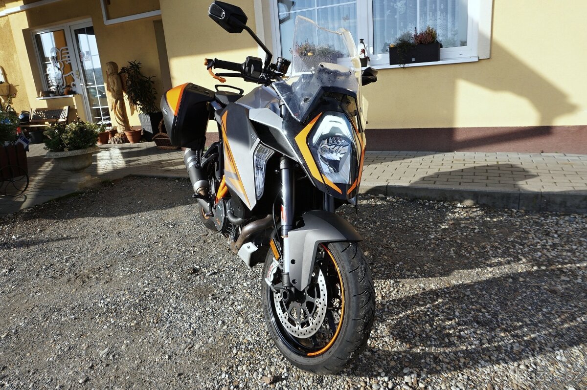 KTM SUPERDUKE 1290GT 2017 // KUFRY //SERVIS