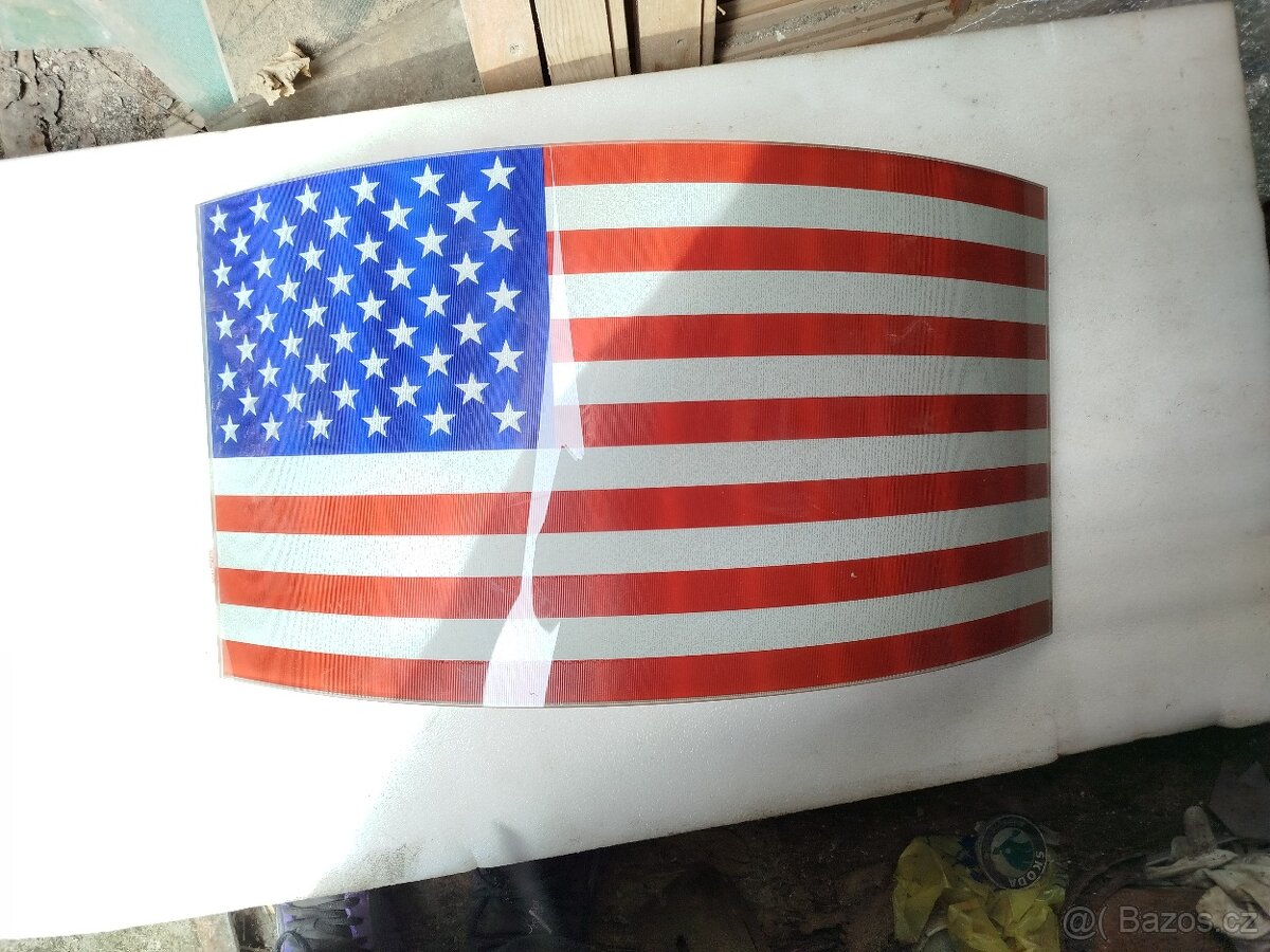 USA skleněná vlajka půlkulatá a rovná, dekorace Ford