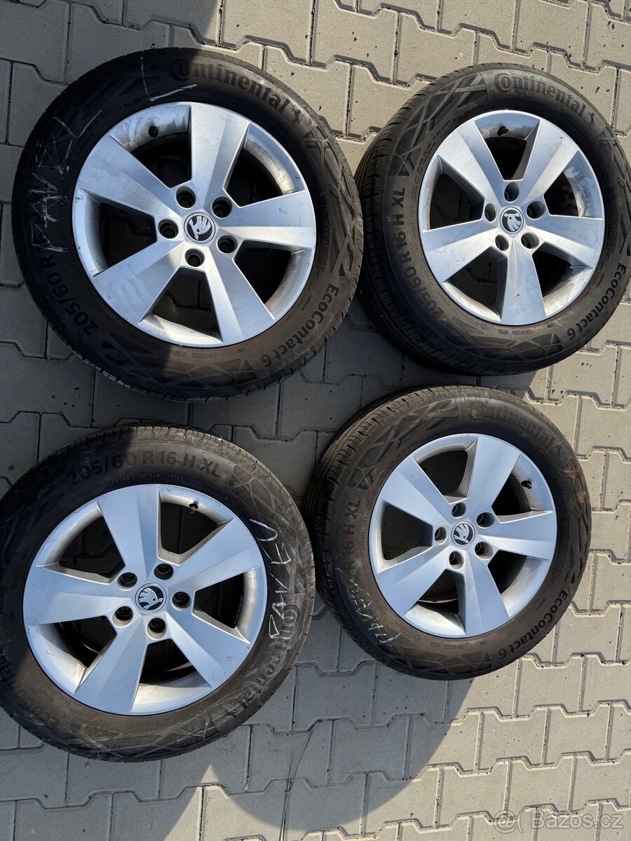 205/60R16