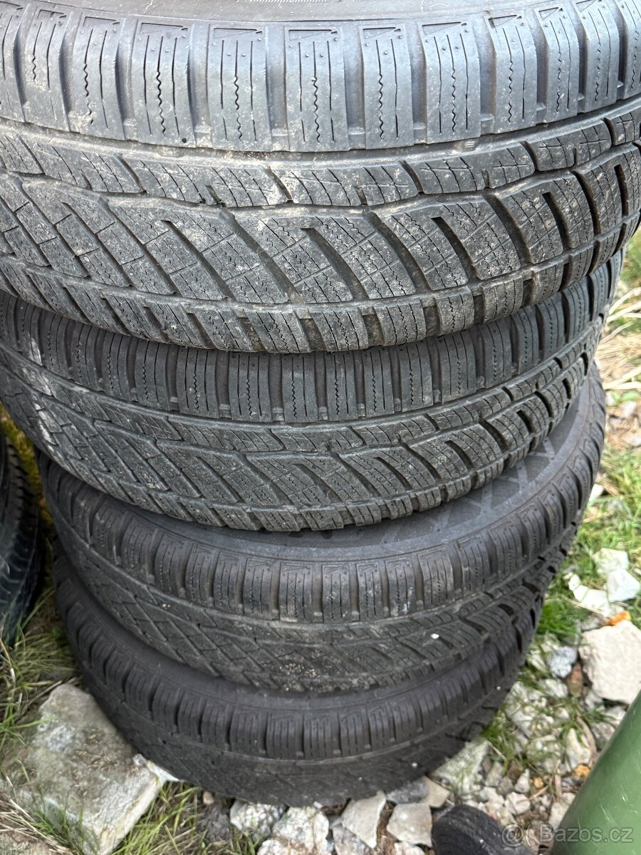 Prodám pneu 195/60r15