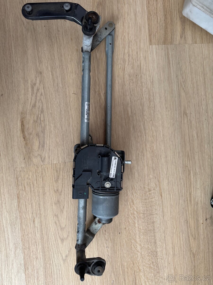 Pohon stěračů octavia 2