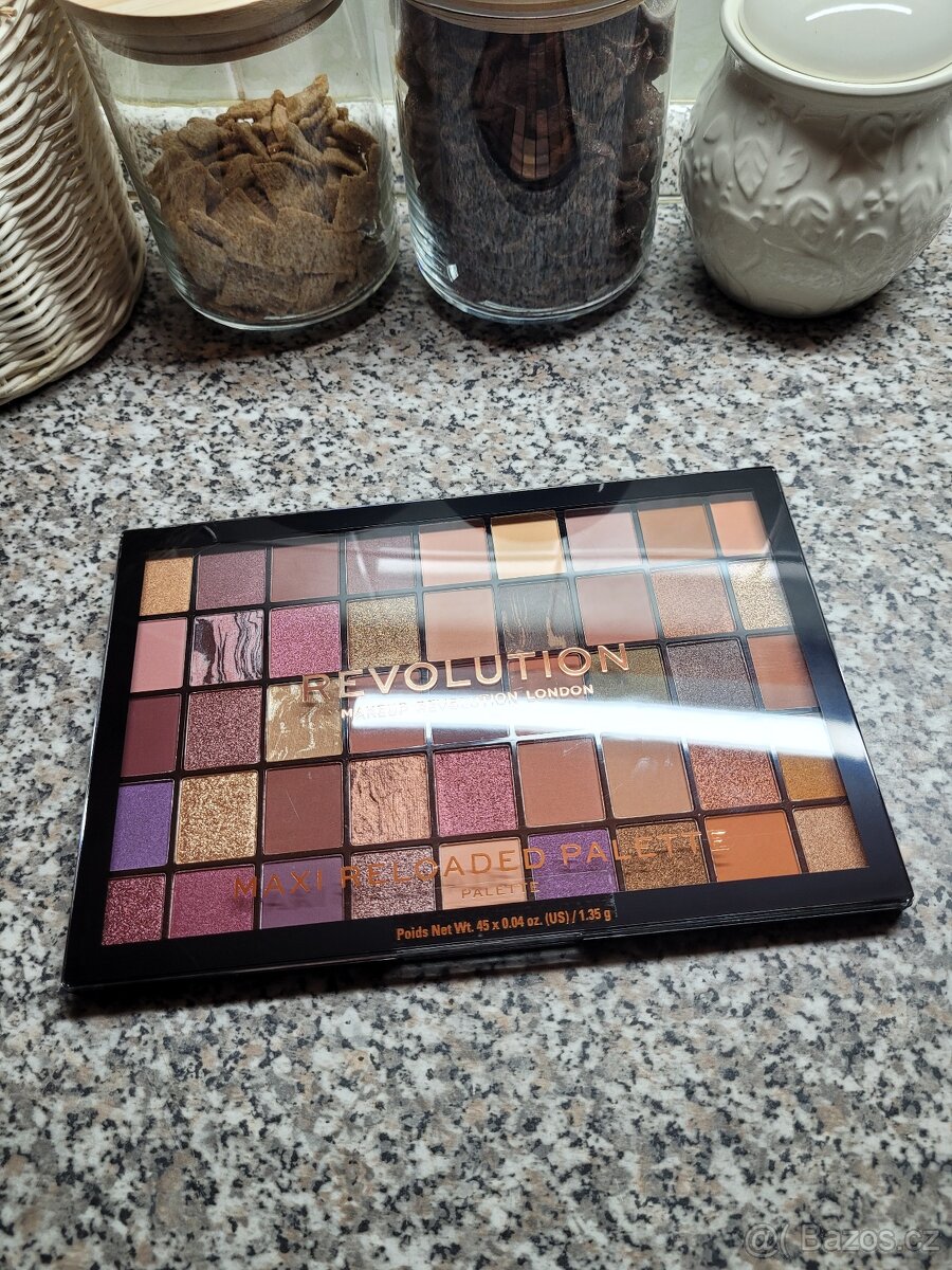 Nová paletka Maxi Reloaded Palette zn. Revolution