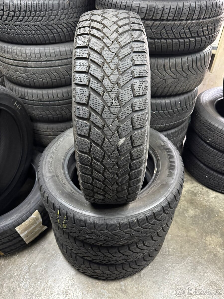 225/65R17