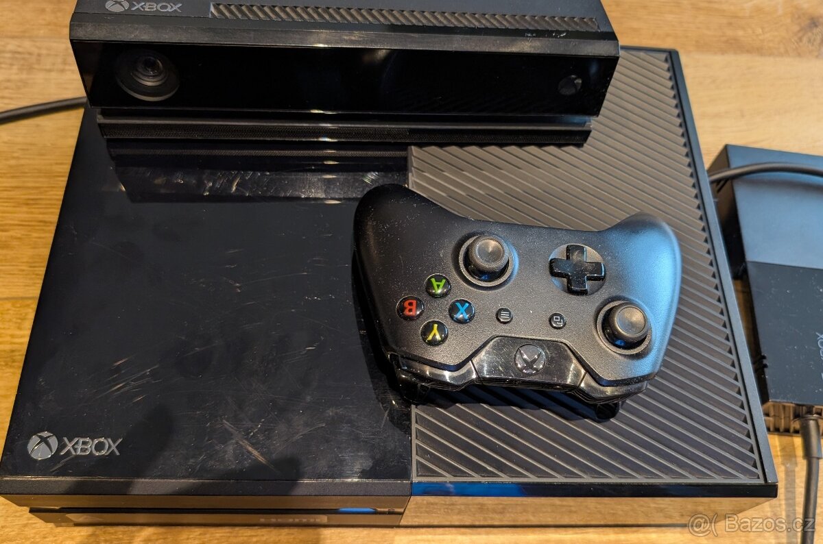 Xbox One Kinect + FIFA NFS a 4 další hry