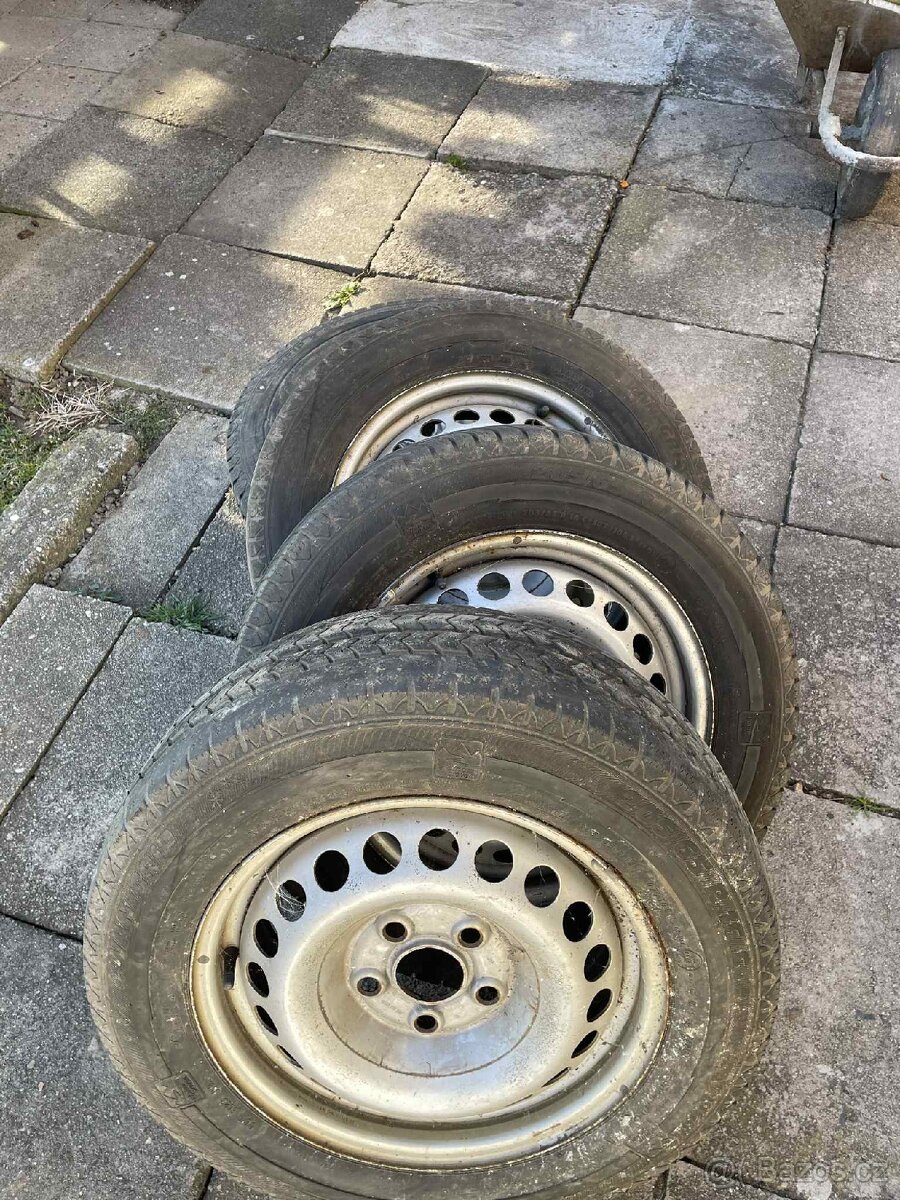 Originální Plechové kola Volkswagen Transportér 205/65R16