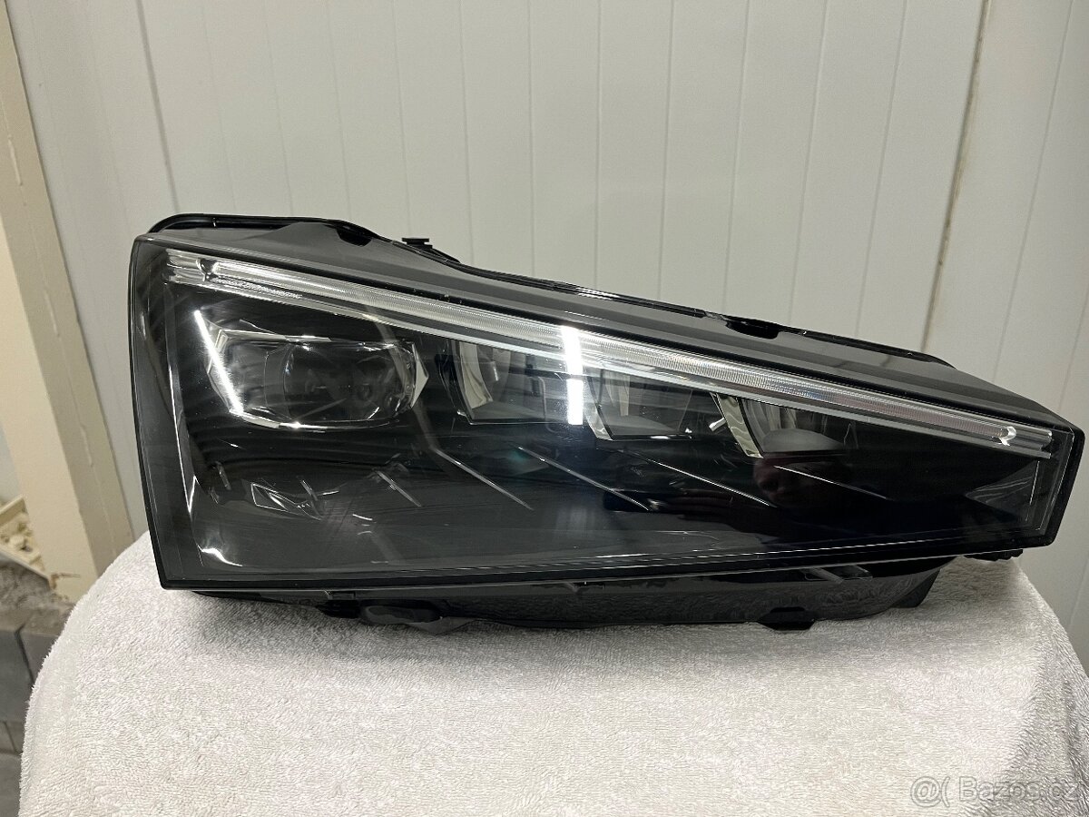 Škoda Scala LED světlomet přední pravý - 657941016A