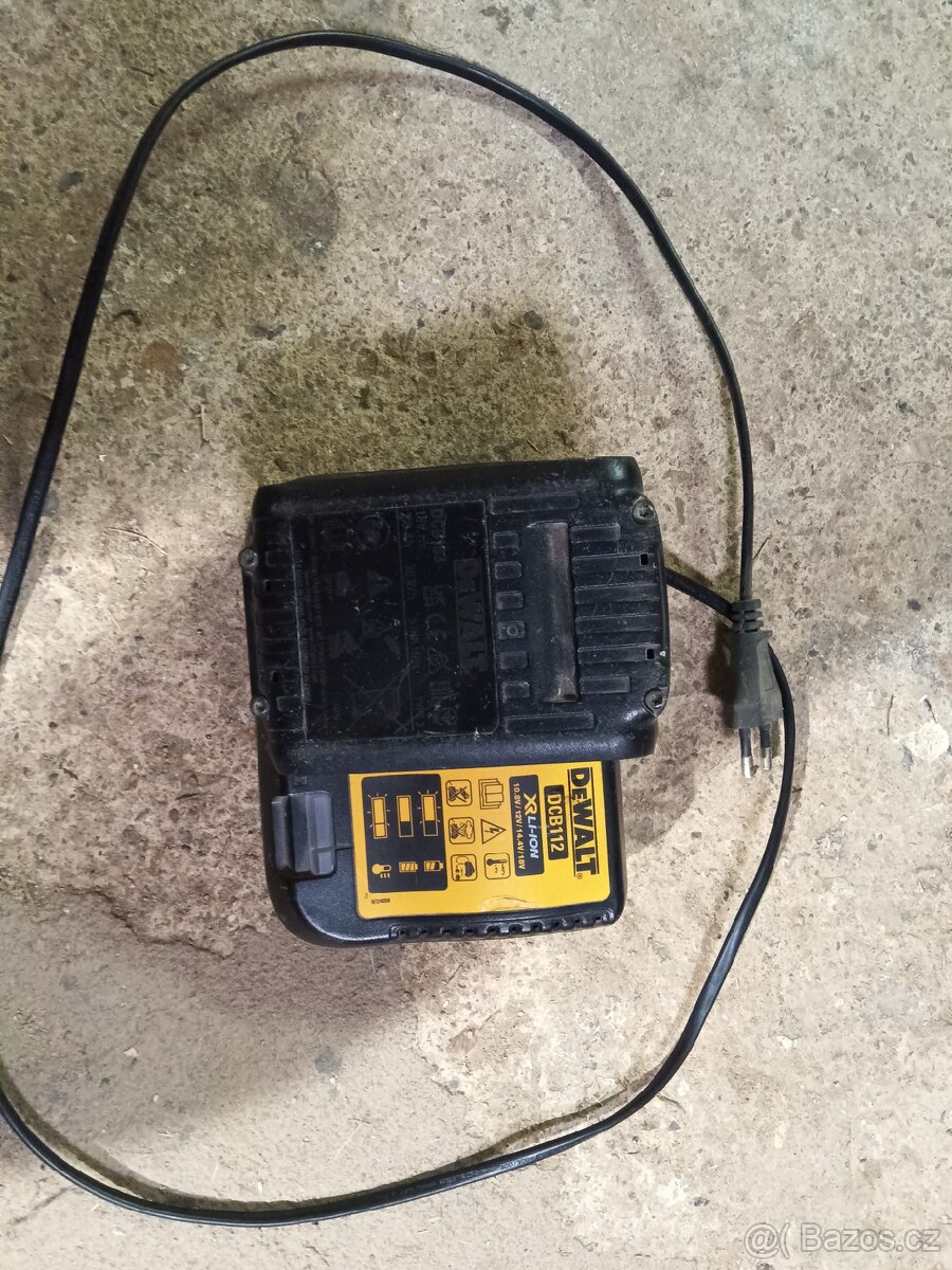 DeWALT