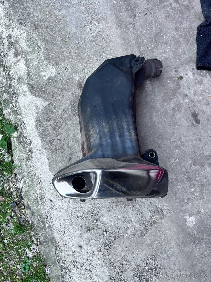 originální výfuk z ktm duke 125