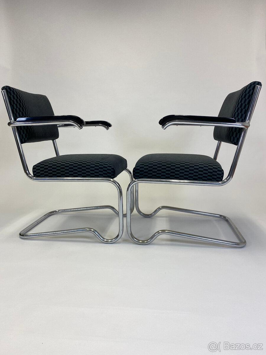 Luxusní křesla B64, Marcel Breuer, renovace, šelak 2 kusy