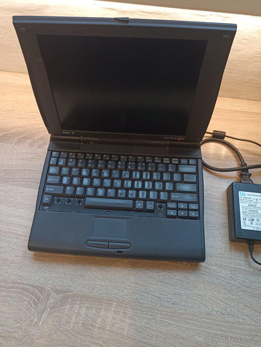 Retro notebook Acer note light 370cc