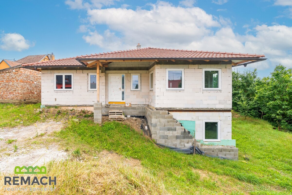 Prodej, rodinný dům 4+kk a 2+kk, zahrada a soukromí, 1152 m2