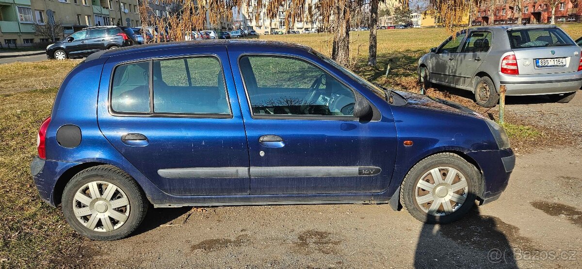 Prodám Renault Clio 1.2 benzín (2002, 55 kW, 5 dveří)