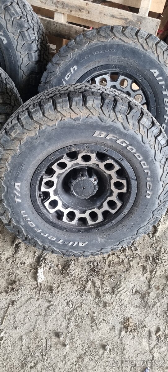 Kola ford ranger