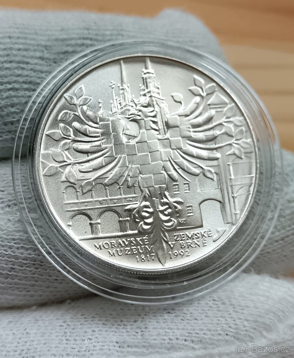 Stříbrná pamětní mince Československa 100kčs Moravské zemské