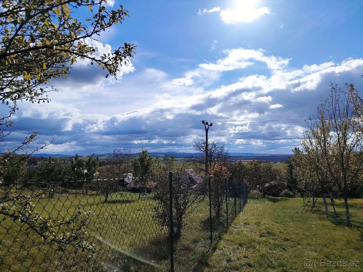 Prodej zahrady u Uherského Hradiště 1297 m2