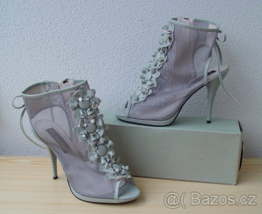 Nové boty vel. 38 a 39, 14 kusů