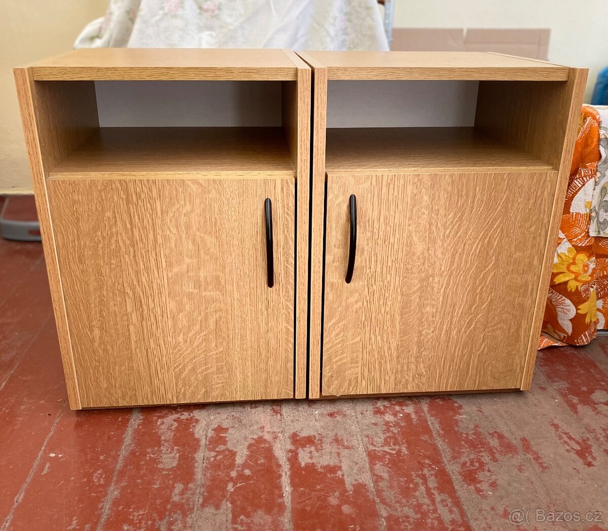 Skříňky- noční stolky