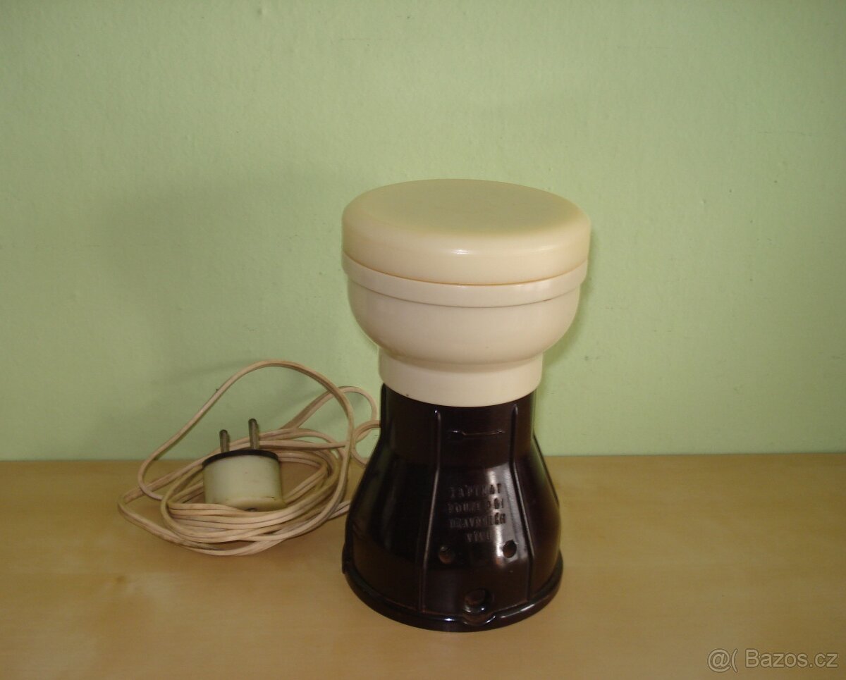 Starý mlýnek na kávu, bakelit
