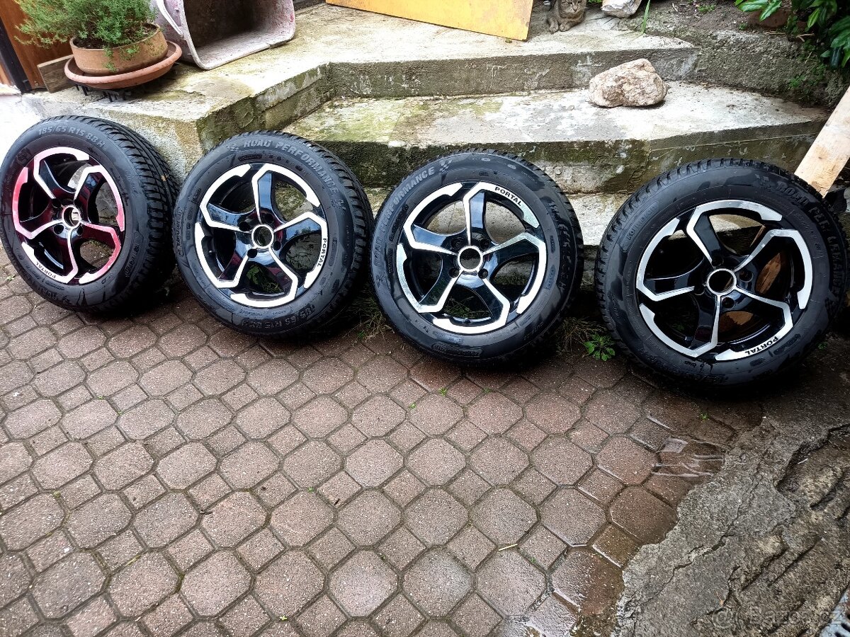 Letní pneu185/65/R15 s alu disky