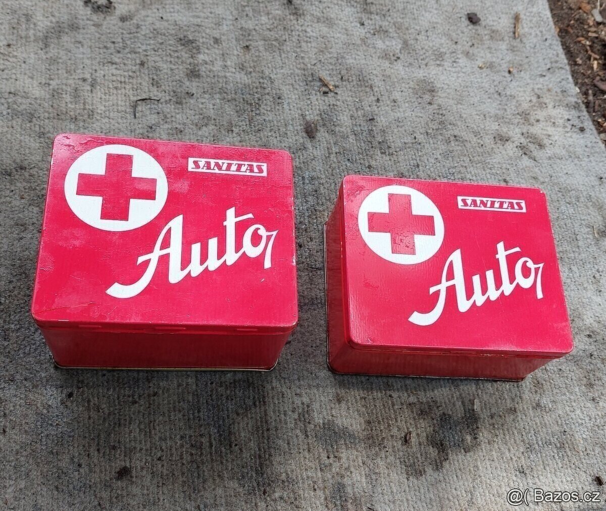 Plechová krabička auto