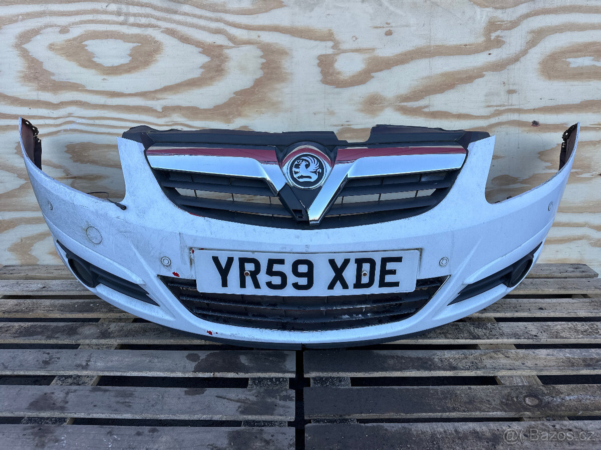 PRODÁM ZADNÍ NÁRAZNÍK OPEL CORSA D