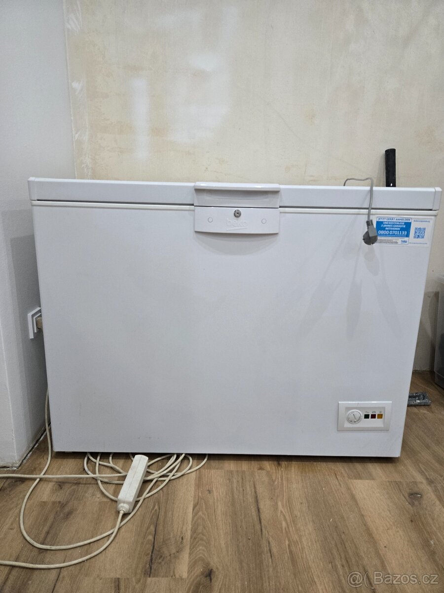 Pultový mrazák