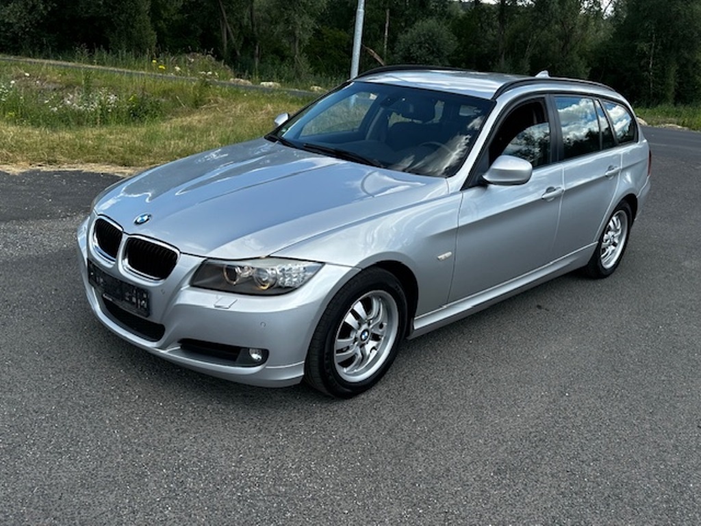 BMW e91 318 D touring, r.2010, STK, automat, klima