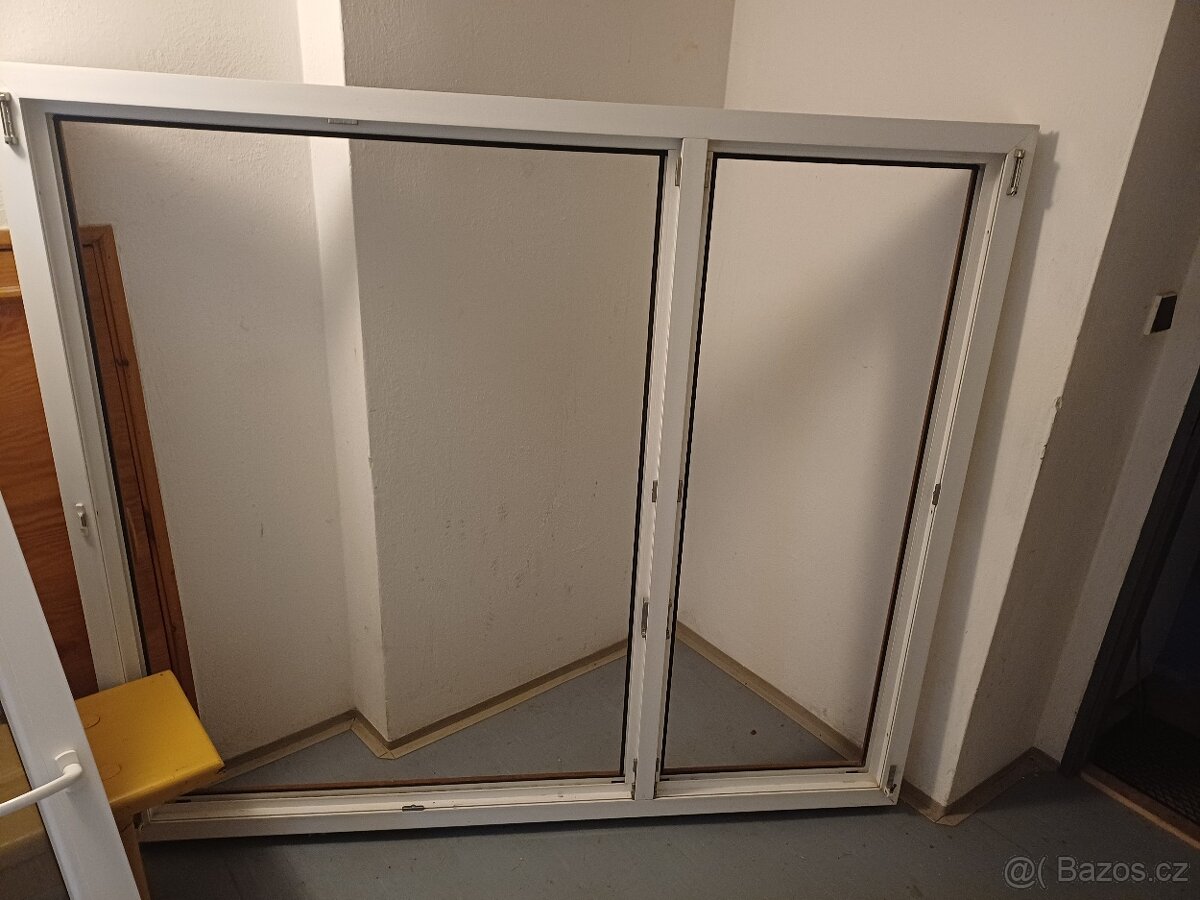 Okno bílé/zl.dub trojsklo