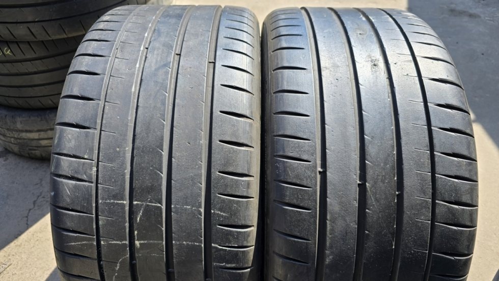 Letní pneu 275/40/19 Michelin