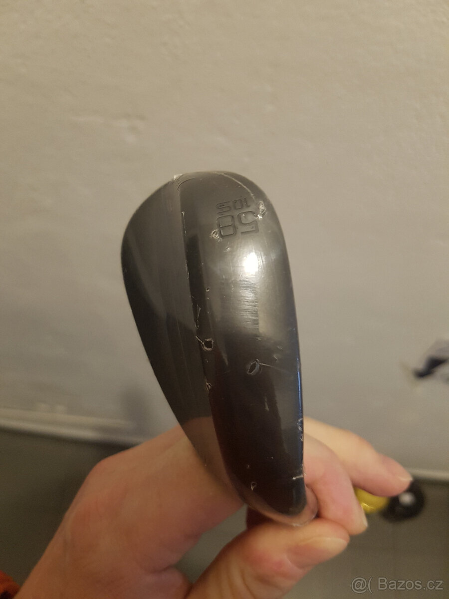 wedge Titleist SM8 Black 58.10s a 60.08m