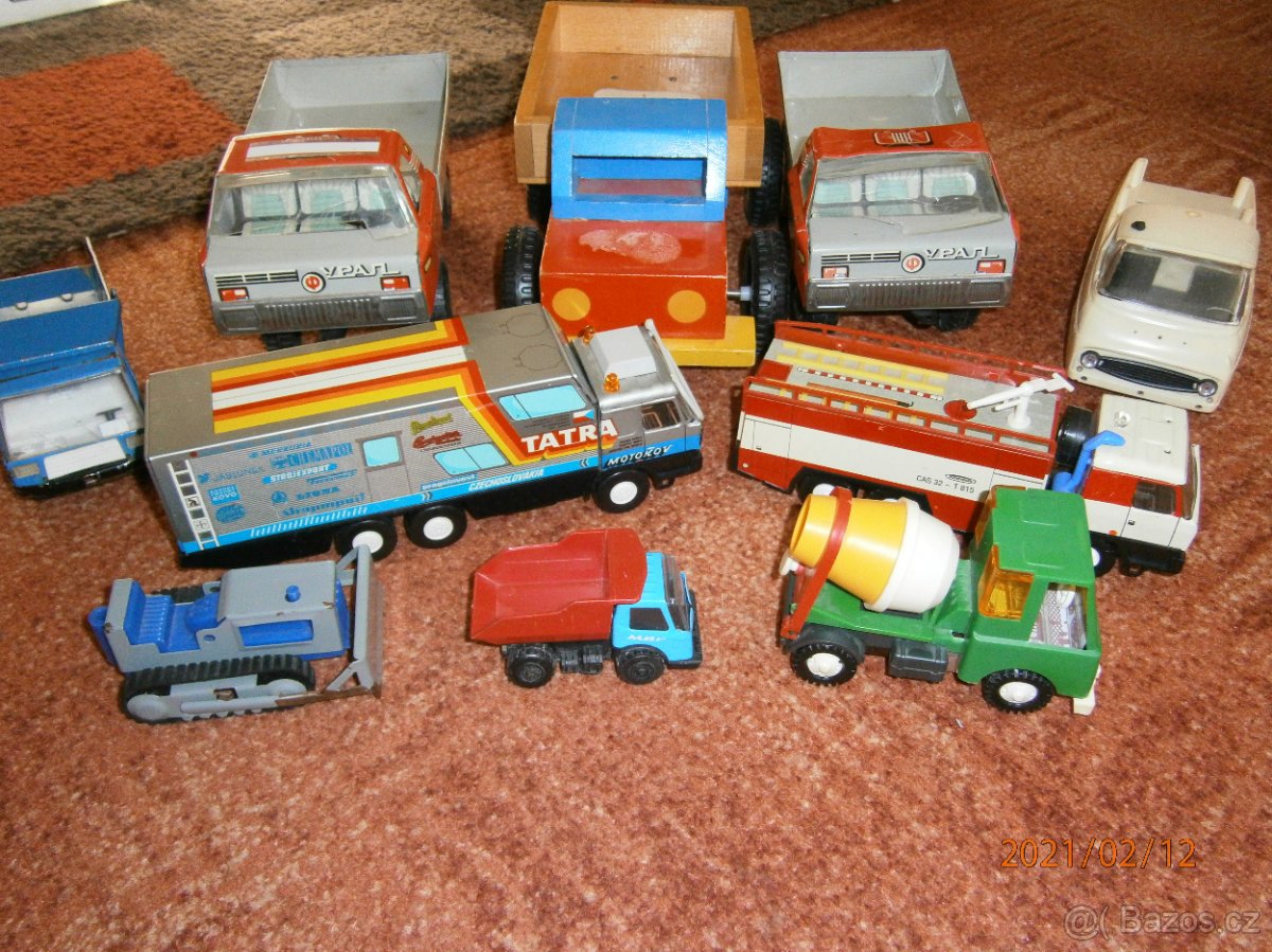 auta,hračky,retro 90.léta
