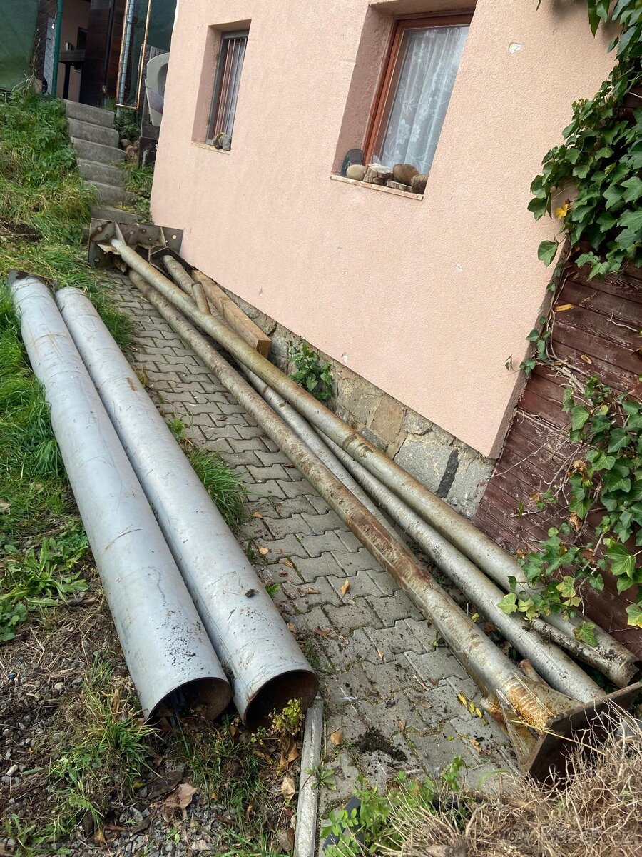 Trubky silnostěnné s podstavcem